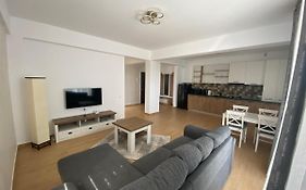 Costin Apartments C&C Residence 2